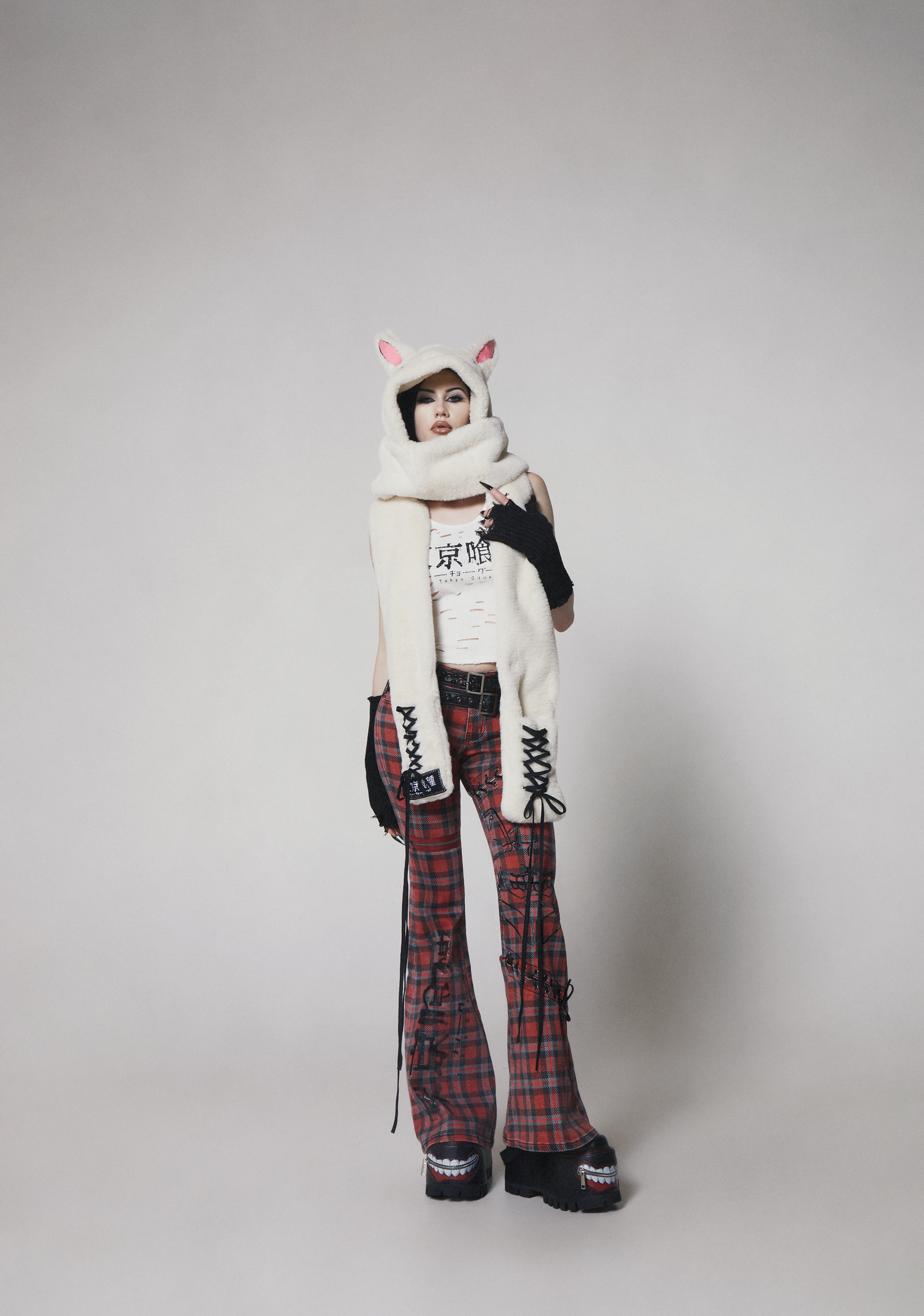 Touka Rabbit Scarf - Image 8