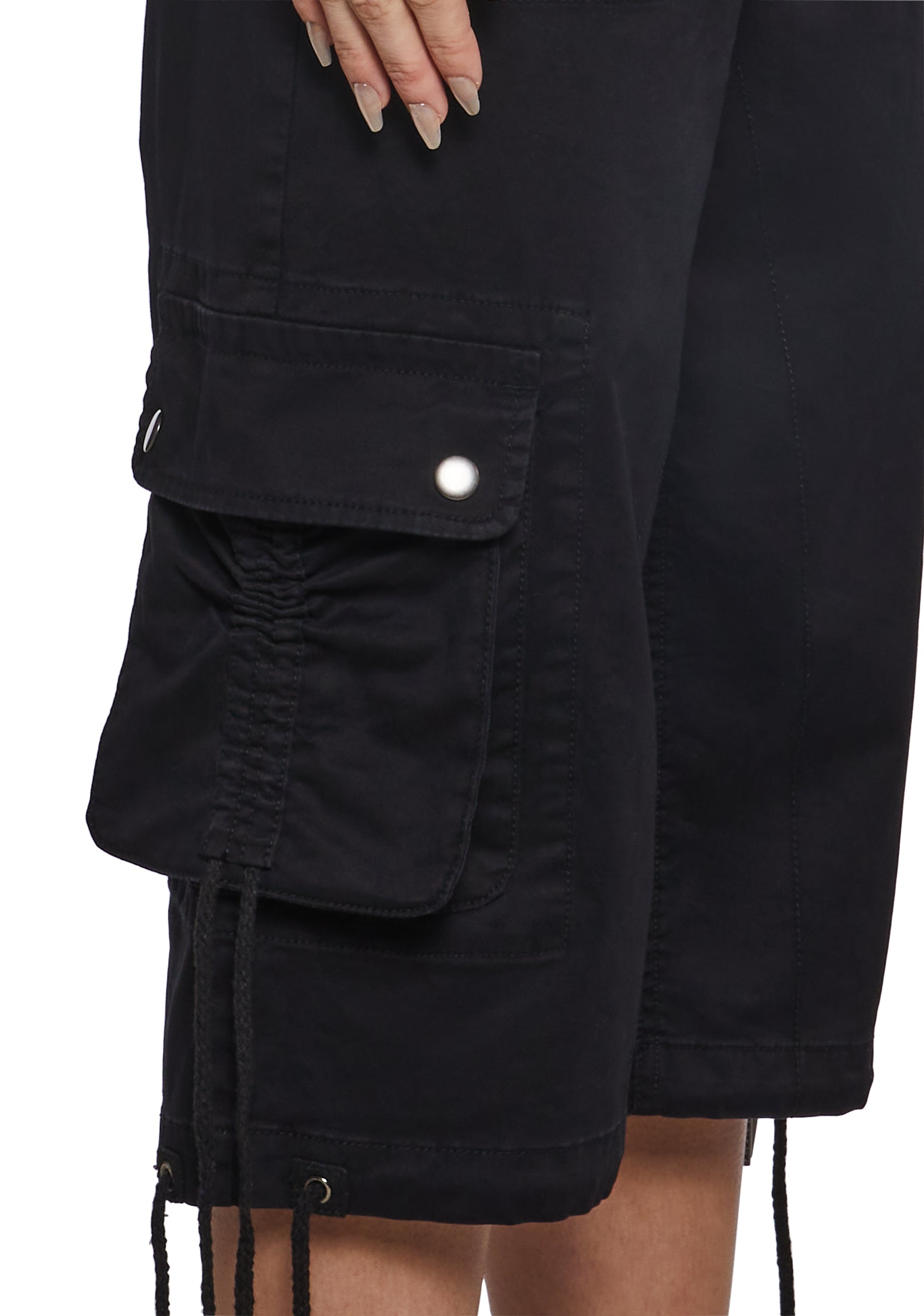 Parker Cargo Capris - Image 5