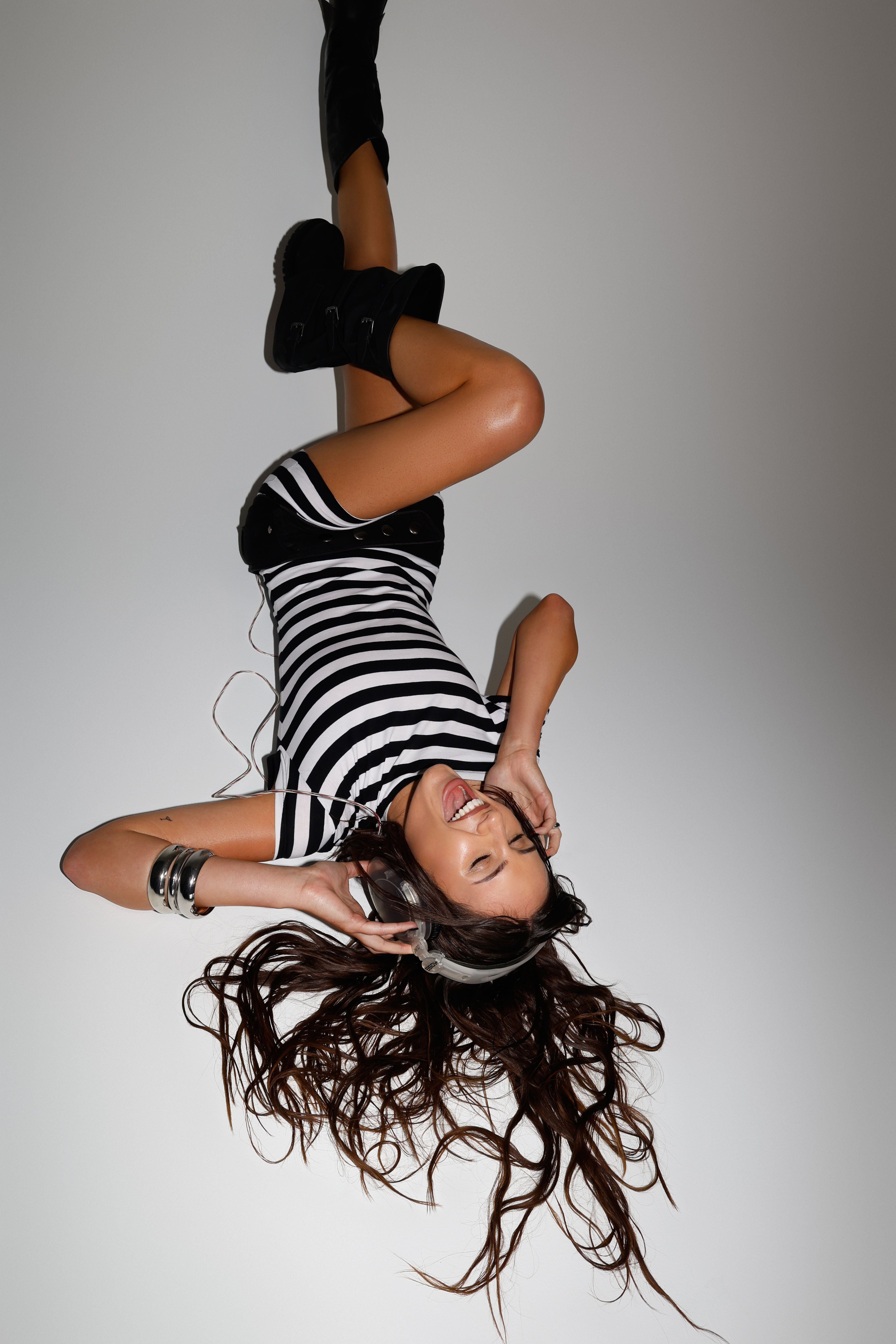 Manhattan Stripes Dress - Image 7