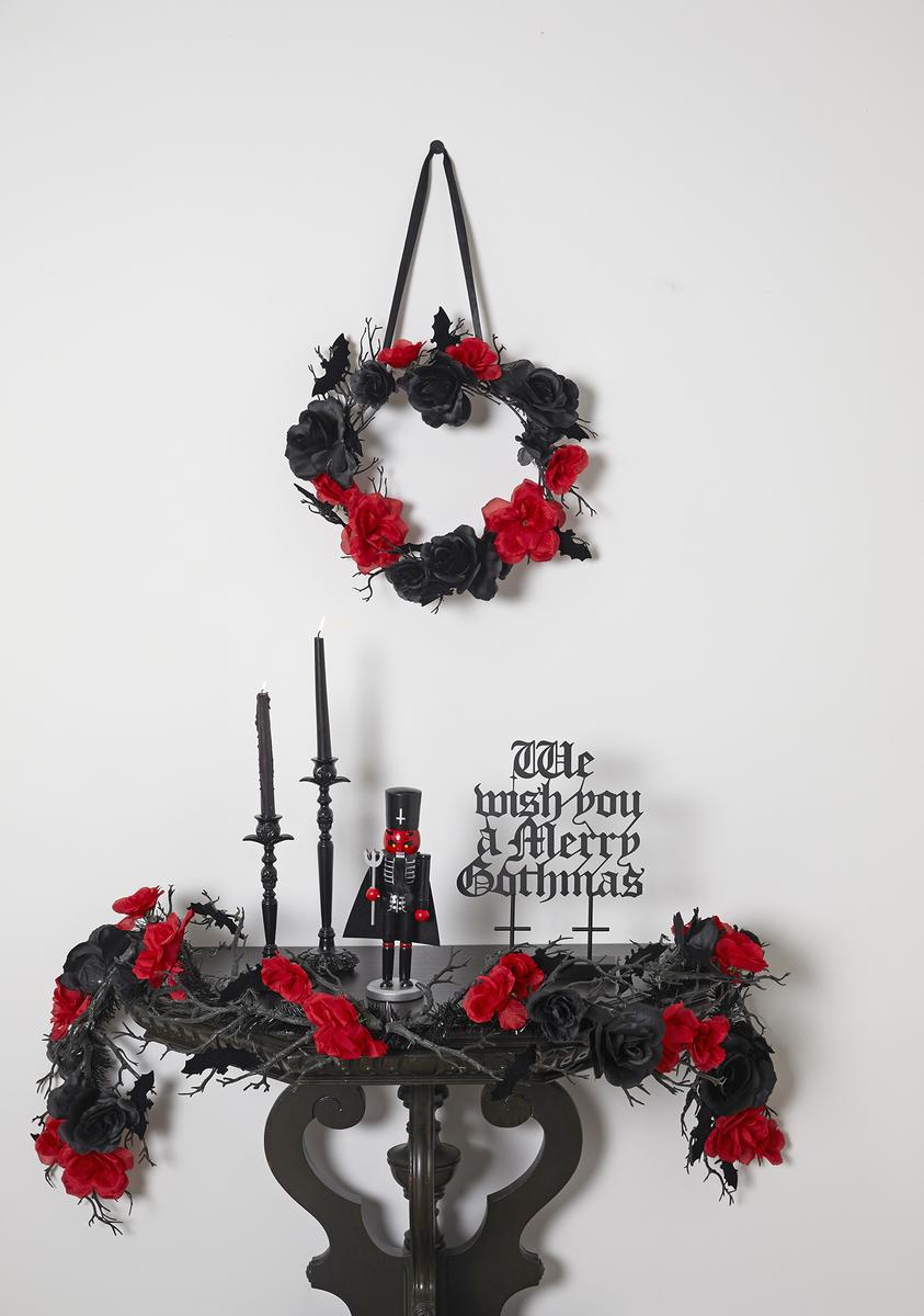 Merry And Fright Wreath - Image 2